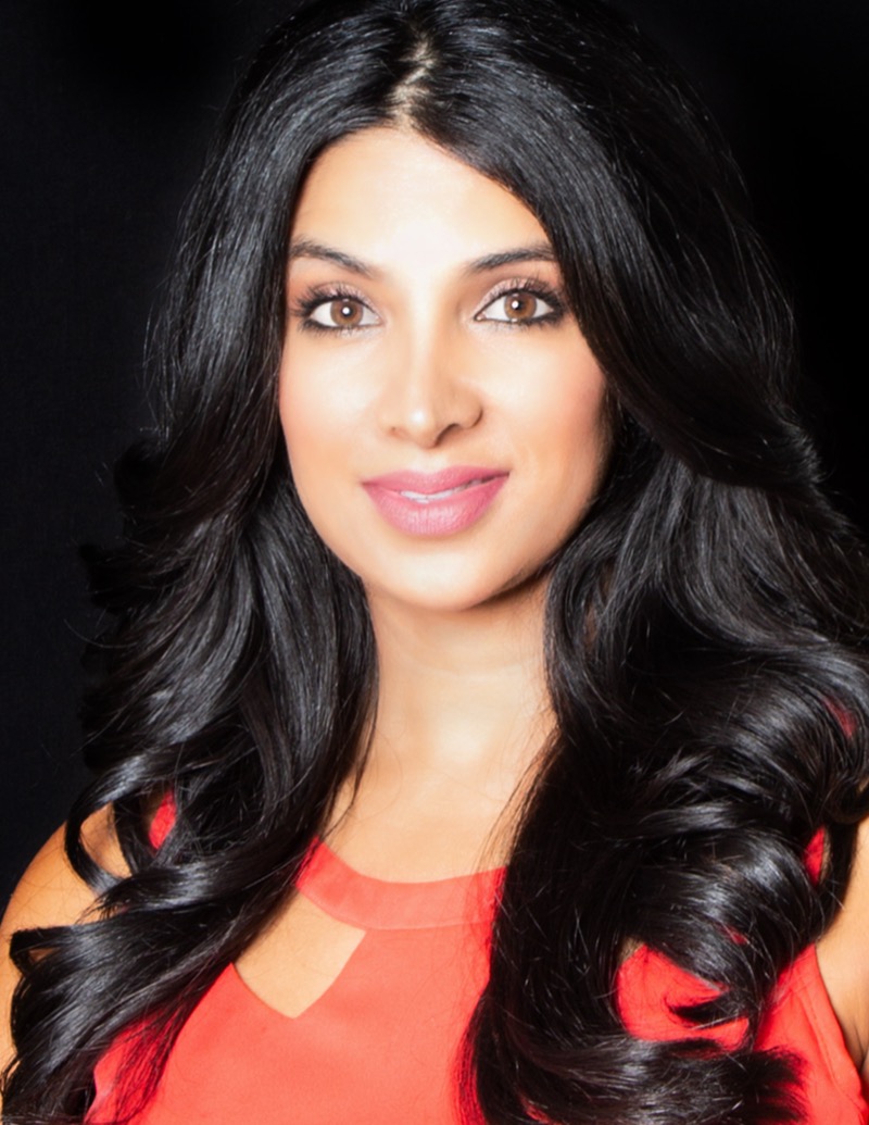 Jeena, certified yoga and meditation teacher at JeeNamaste